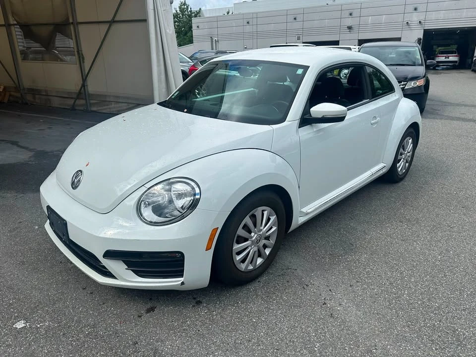 2017 Volkswagen A5 Beetle - Image 9 of 14