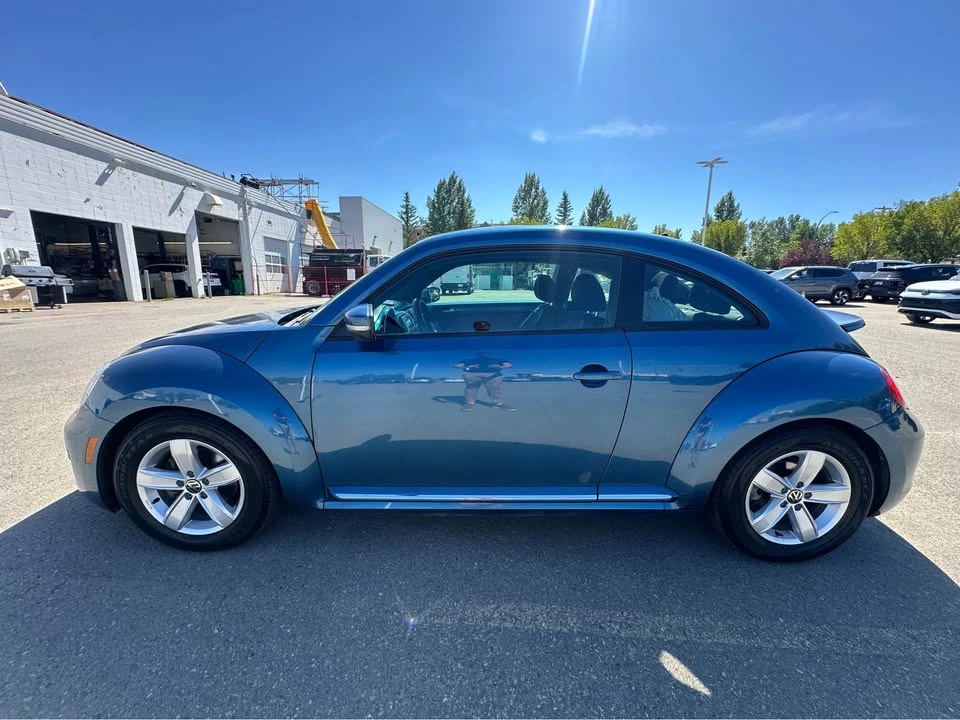2017 Volkswagen A5 Beetle - Image 2 of 13