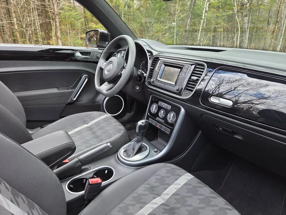 2017 Volkswagen A5 Beetle - Image 18 of 19