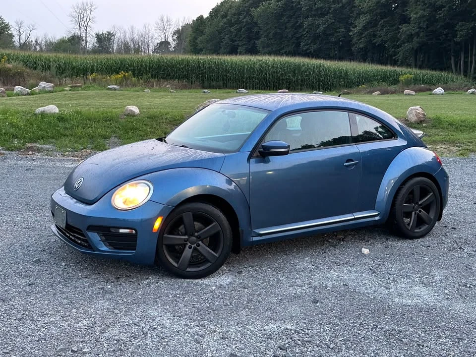 2017 Volkswagen A5 Beetle - Image 2 of 8