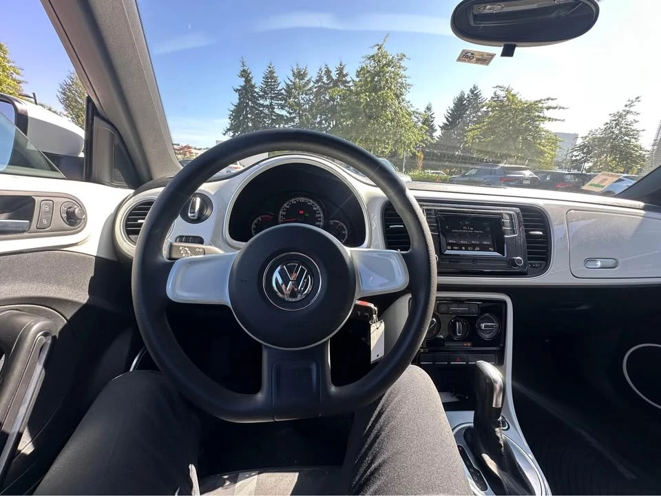 2017 Volkswagen A5 Beetle - Image 8 of 11
