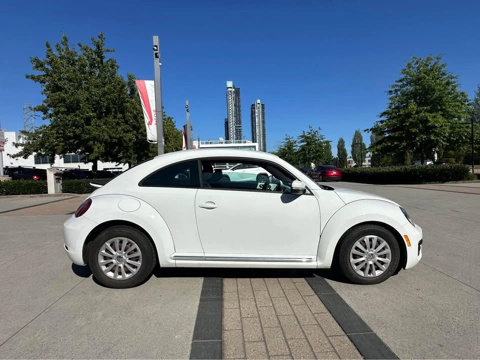 2017 Volkswagen A5 Beetle - Image 3 of 11