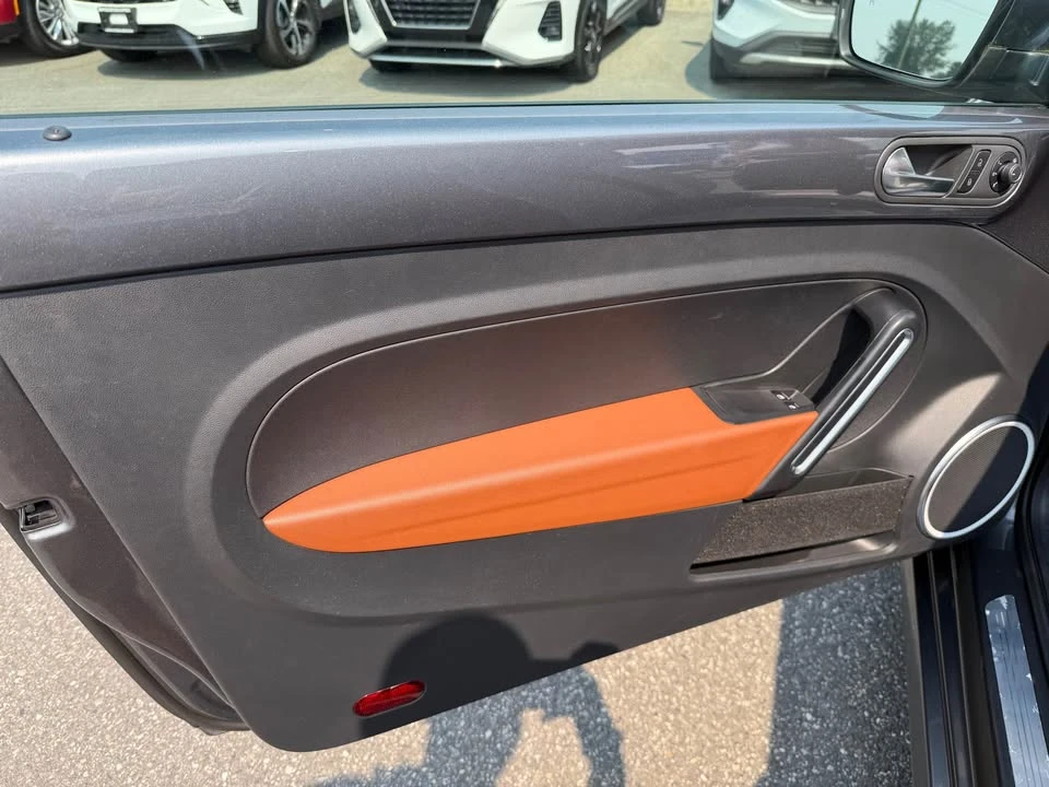 2017 Volkswagen A5 Beetle - Image 3 of 10