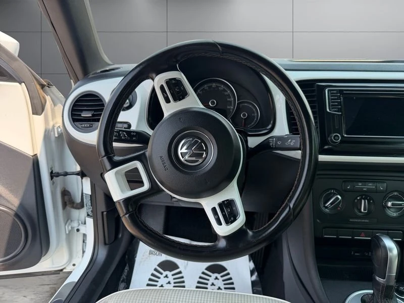 2017 Volkswagen A5 Beetle - Image 13 of 20