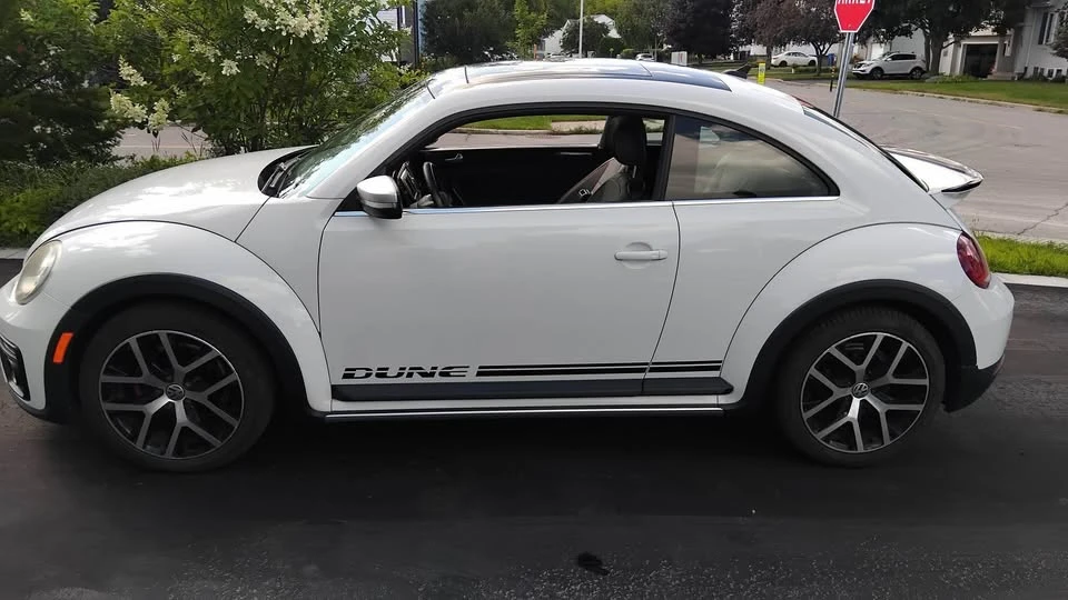2017 Volkswagen A5 Beetle - Image 3 of 7