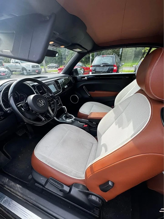 2017 Volkswagen A5 Beetle - Image 5 of 10