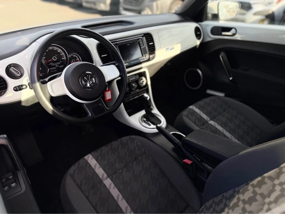 2017 Volkswagen A5 Beetle - Image 11 of 18