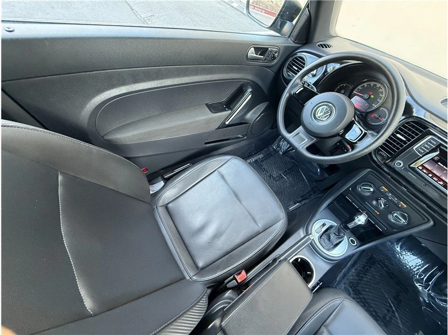 2017 Volkswagen A5 Beetle - Image 10 of 20