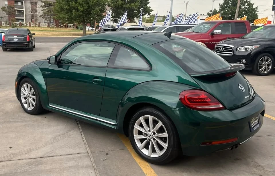 2017 Volkswagen A5 Beetle - Image 6 of 20