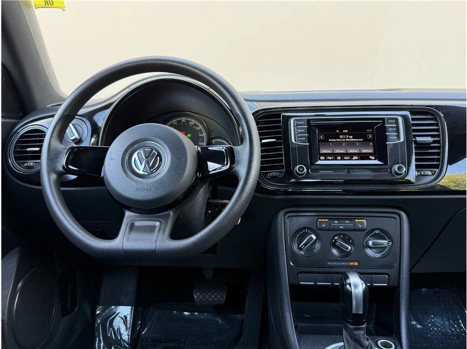 2017 Volkswagen A5 Beetle - Image 11 of 20