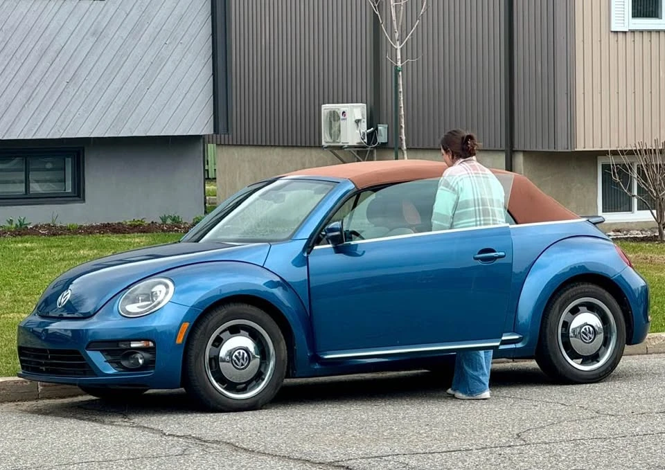2017 Volkswagen A5 Beetle - Image 2 of 9