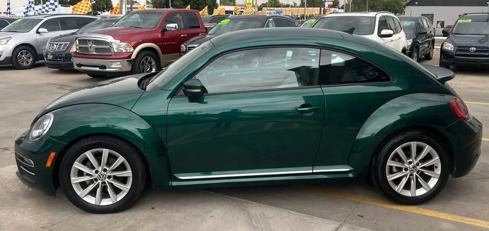 2017 Volkswagen A5 Beetle - Image 5 of 20