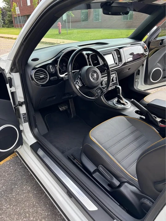 2017 Volkswagen A5 Beetle - Image 12 of 17
