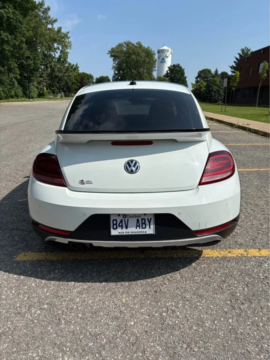 2017 Volkswagen A5 Beetle - Image 5 of 17