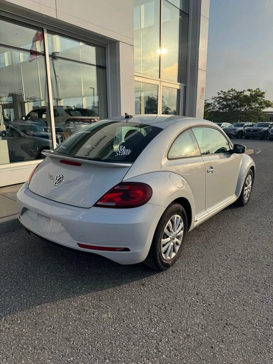 2017 Volkswagen A5 Beetle - Image 2 of 9