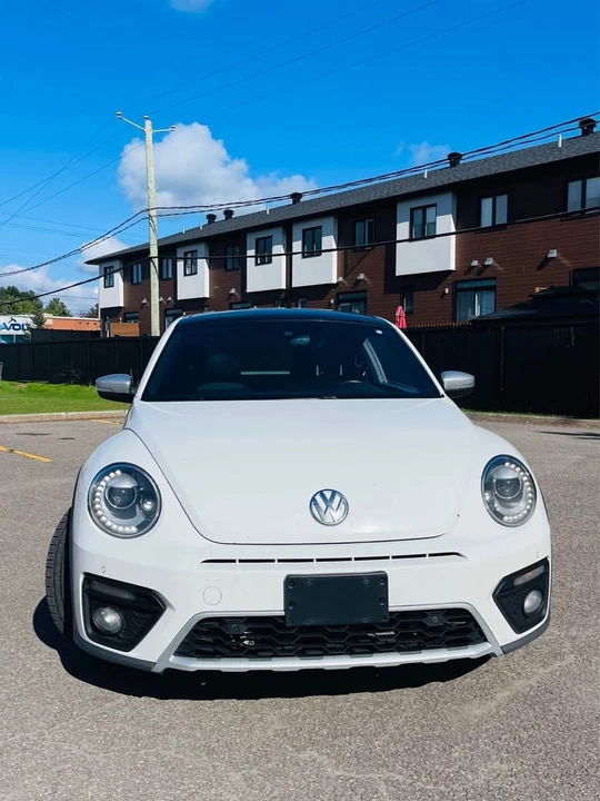 2017 Volkswagen A5 Beetle - Image 2 of 17