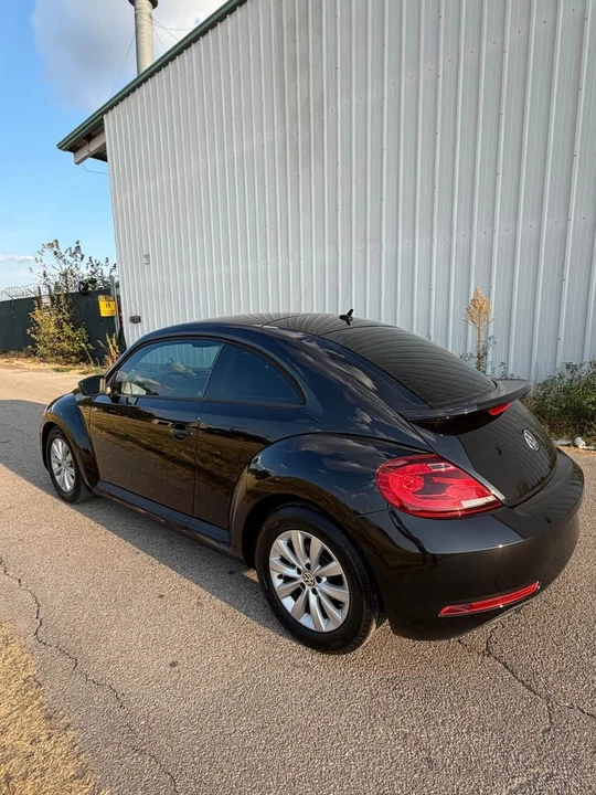 2017 Volkswagen A5 Beetle - Image 10 of 16