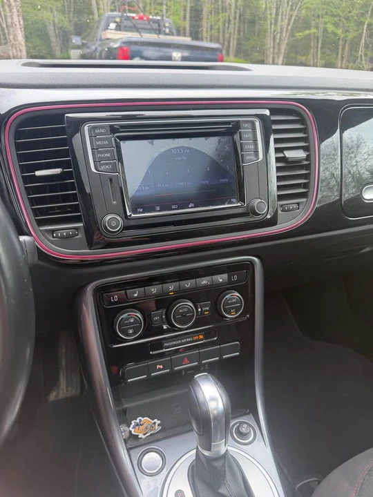 2017 Volkswagen A5 Beetle - Image 11 of 12
