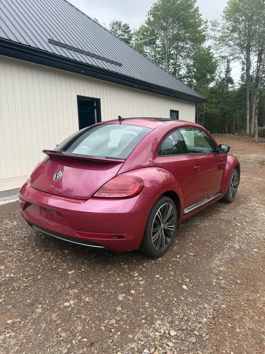 2017 Volkswagen A5 Beetle - Image 3 of 12