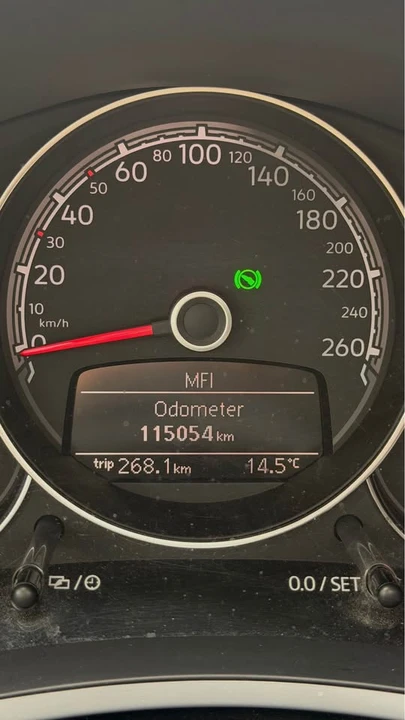 2017 Volkswagen A5 Beetle - Image 9 of 12