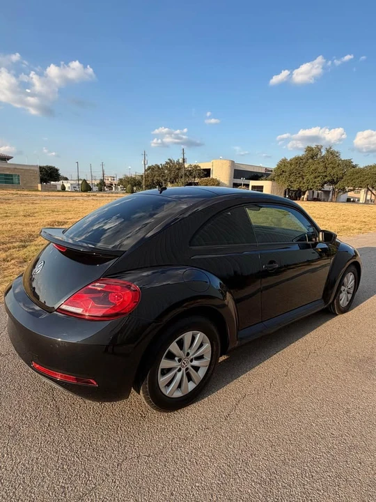 2017 Volkswagen A5 Beetle - Image 11 of 16
