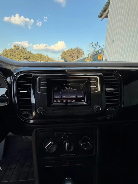 2017 Volkswagen A5 Beetle - Image 15 of 16