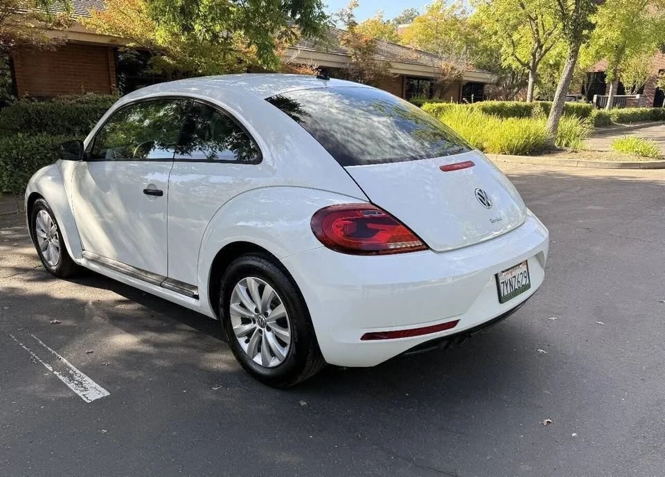 2017 Volkswagen A5 Beetle - Image 5 of 13