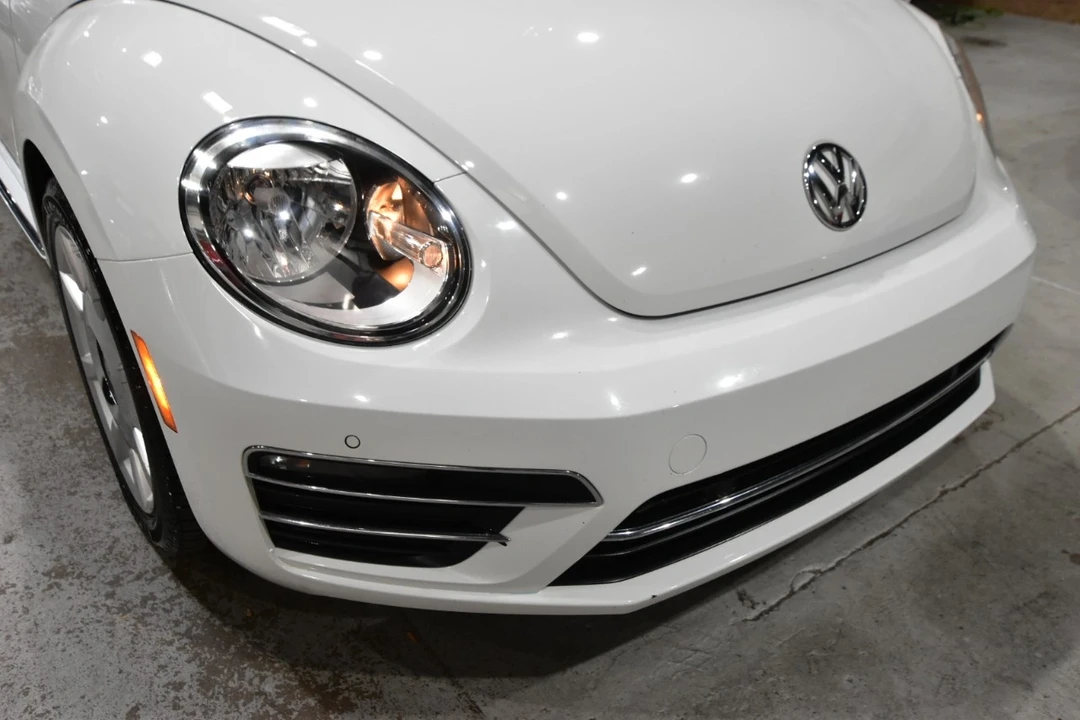 2017 Volkswagen A5 Beetle - Image 5 of 12