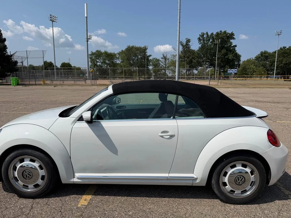 2017 Volkswagen A5 Beetle - Image 18 of 20