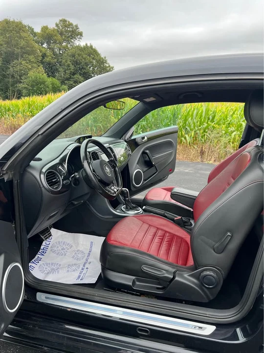 2017 Volkswagen A5 Beetle - Image 6 of 7