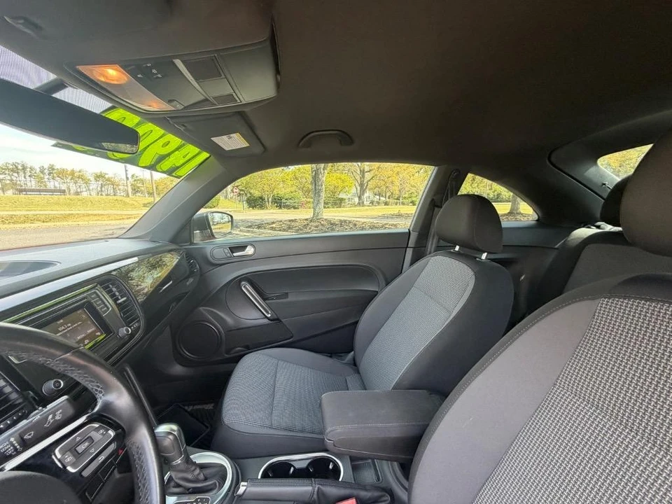 2017 Volkswagen A5 Beetle - Image 6 of 20