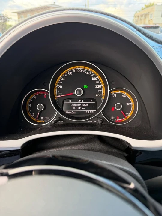 2017 Volkswagen A5 Beetle - Image 10 of 16