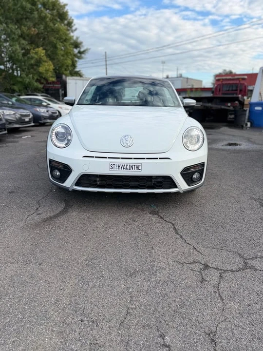 2017 Volkswagen A5 Beetle - Image 5 of 16