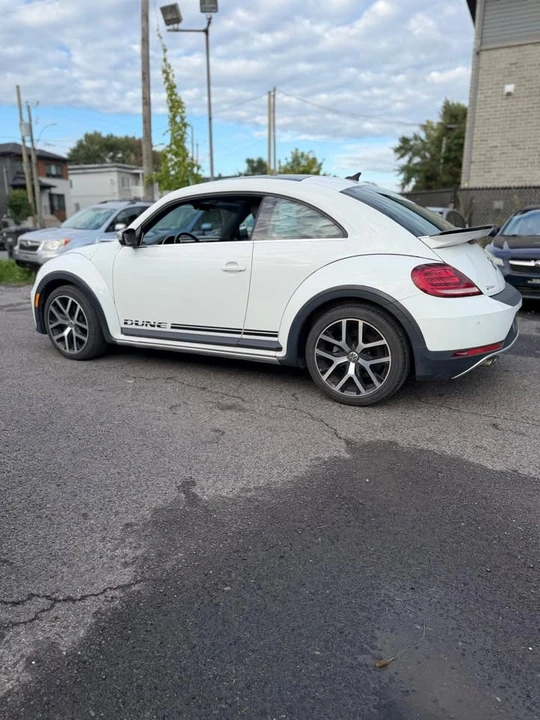 2017 Volkswagen A5 Beetle - Image 6 of 16