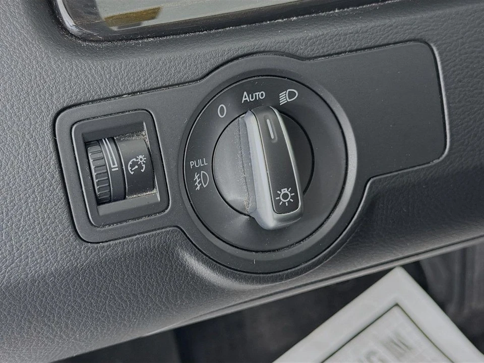 2017 Volkswagen CC - Image 10 of 12