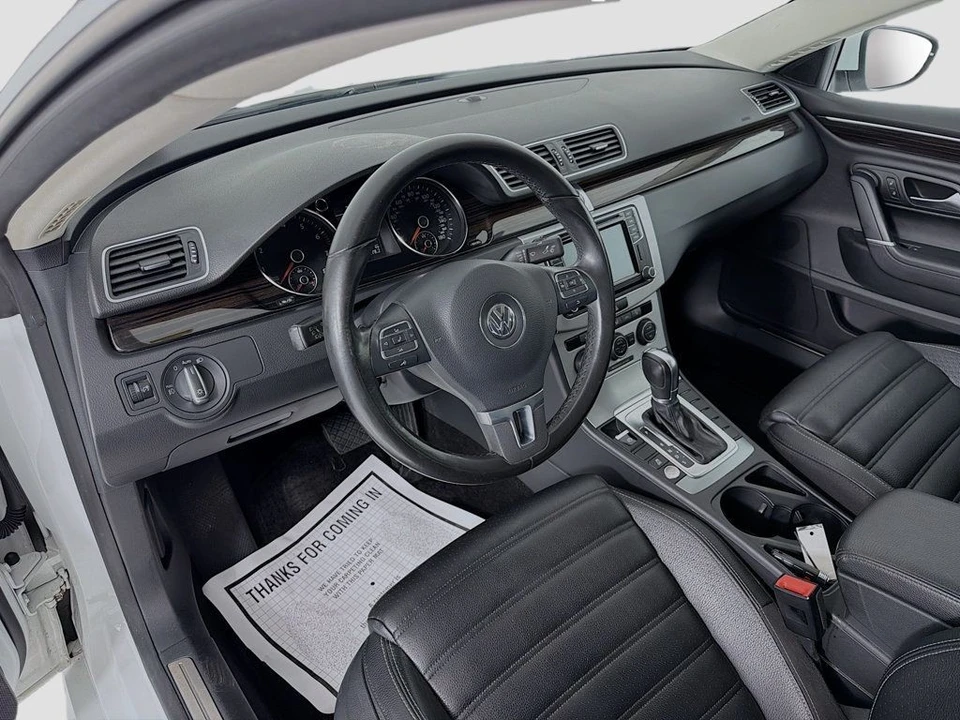 2017 Volkswagen CC - Image 9 of 12