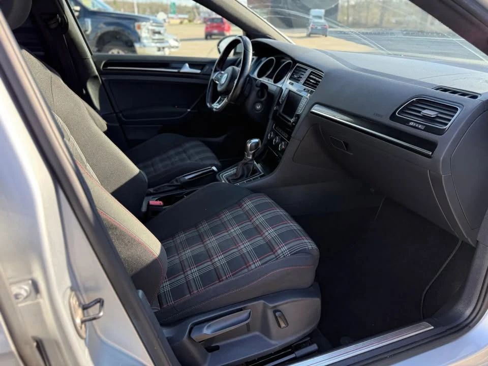 2017 Volkswagen GTI Mk7 - Image 13 of 20