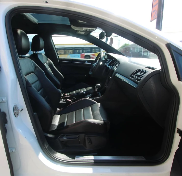 2017 Volkswagen GTI Mk7 - Image 11 of 19