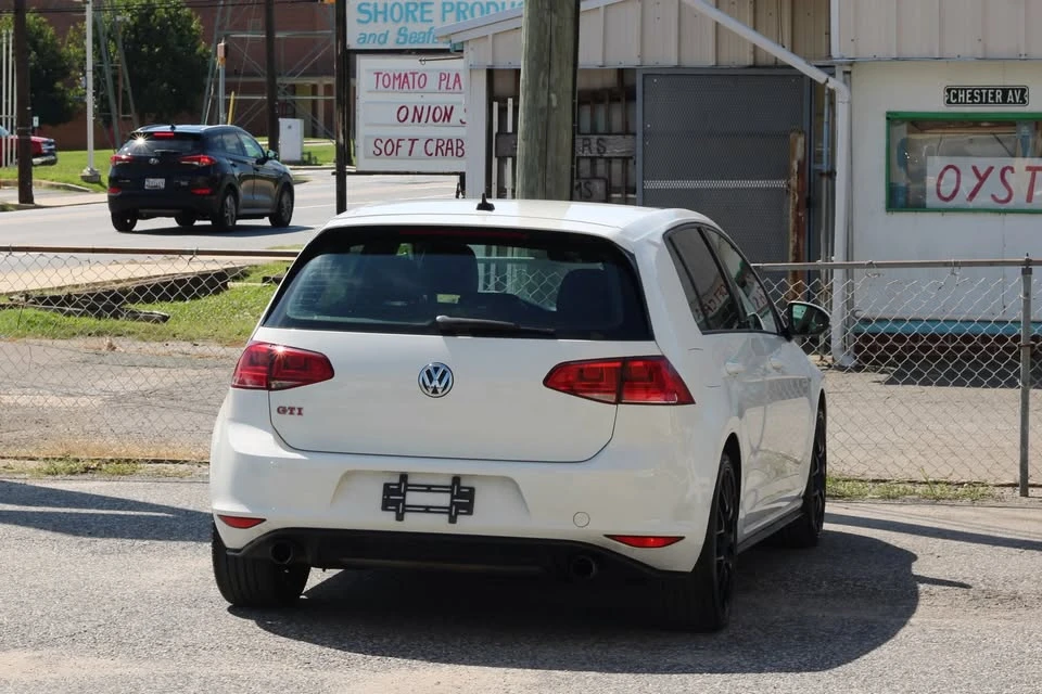 2017 Volkswagen GTI Mk7 - Image 8 of 19