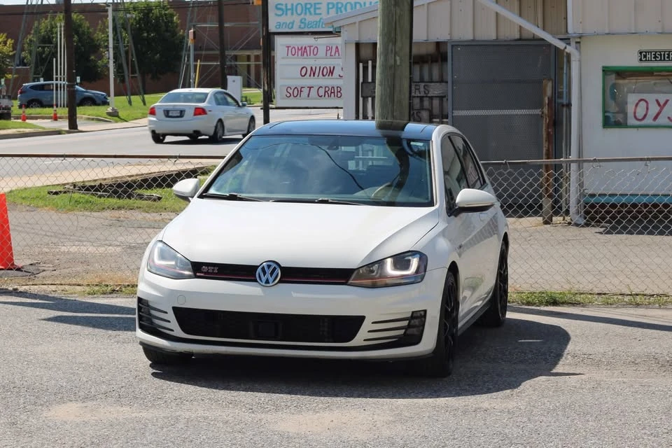 2017 Volkswagen GTI Mk7 - Image 4 of 19