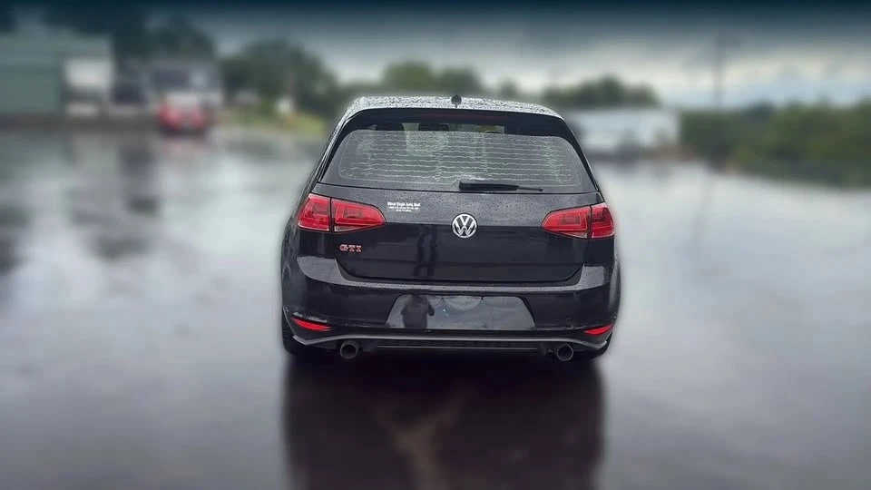 2017 Volkswagen GTI Mk7 - Image 8 of 12