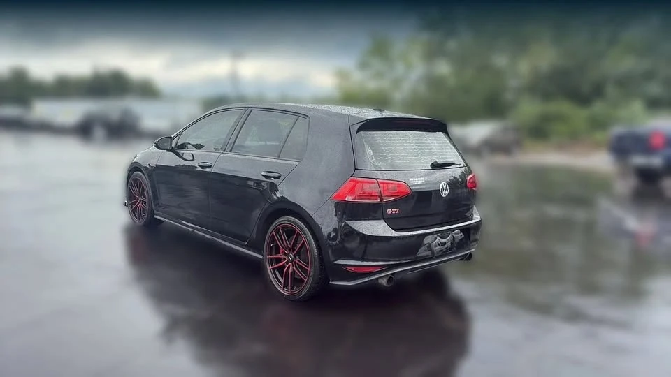 2017 Volkswagen GTI Mk7 - Image 7 of 12