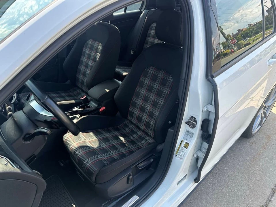 2017 Volkswagen GTI Mk7 - Image 8 of 20