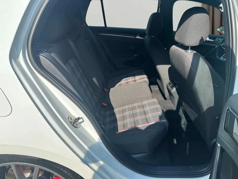 2017 Volkswagen GTI Mk7 - Image 14 of 20