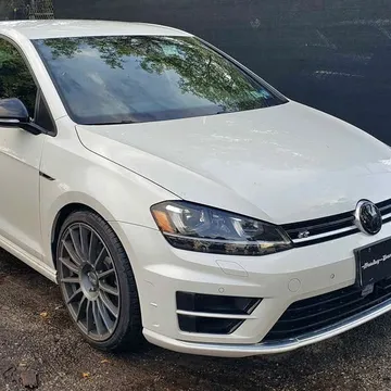 2017 Volkswagen Golf R