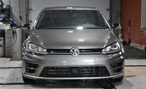 2017 Volkswagen Golf R