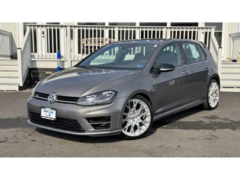 2017 Volkswagen Golf R