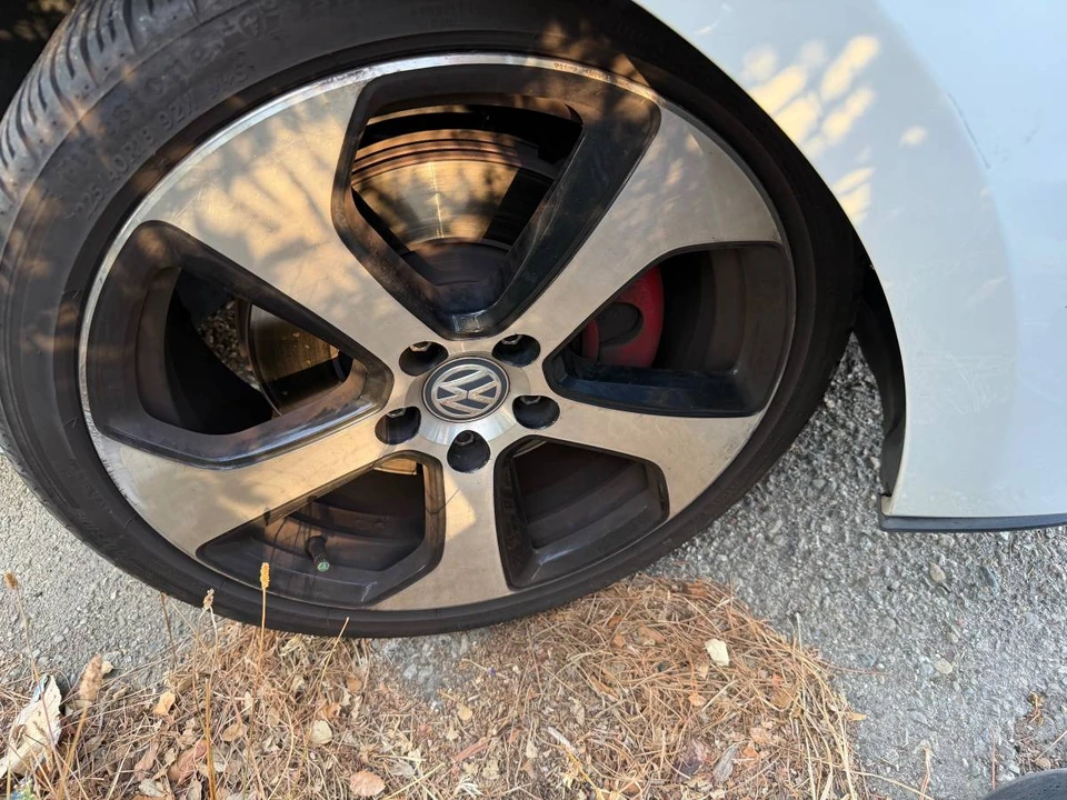 2017 Volkswagen GTI Mk7 - Image 8 of 11