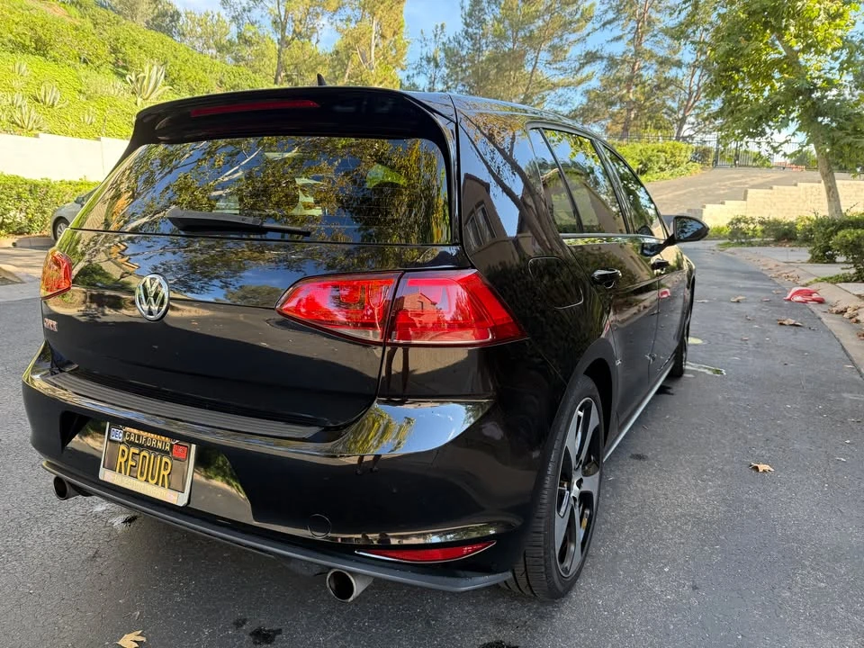 2017 Volkswagen GTI Mk7 - Image 8 of 20