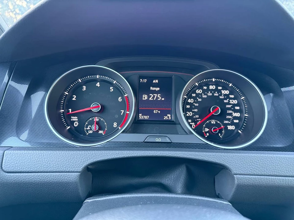 2017 Volkswagen GTI Mk7 - Image 13 of 24